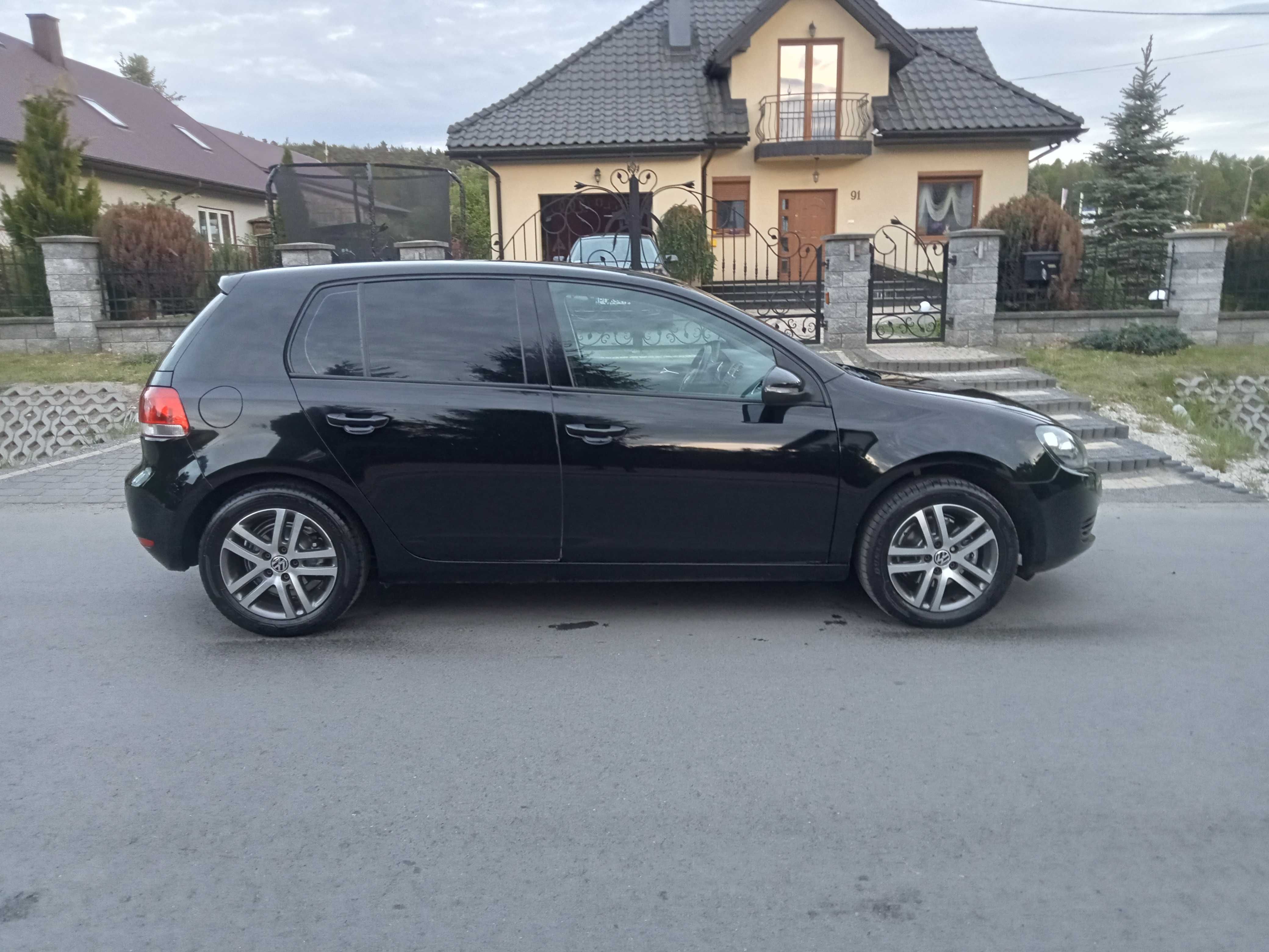 Sprzedam golfa VI 1.6 Tdi/salon polska/serwisowany ASO VW/bezwypadkowy