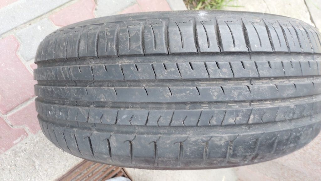 Opona letnia FIREMAX 215/50 R17