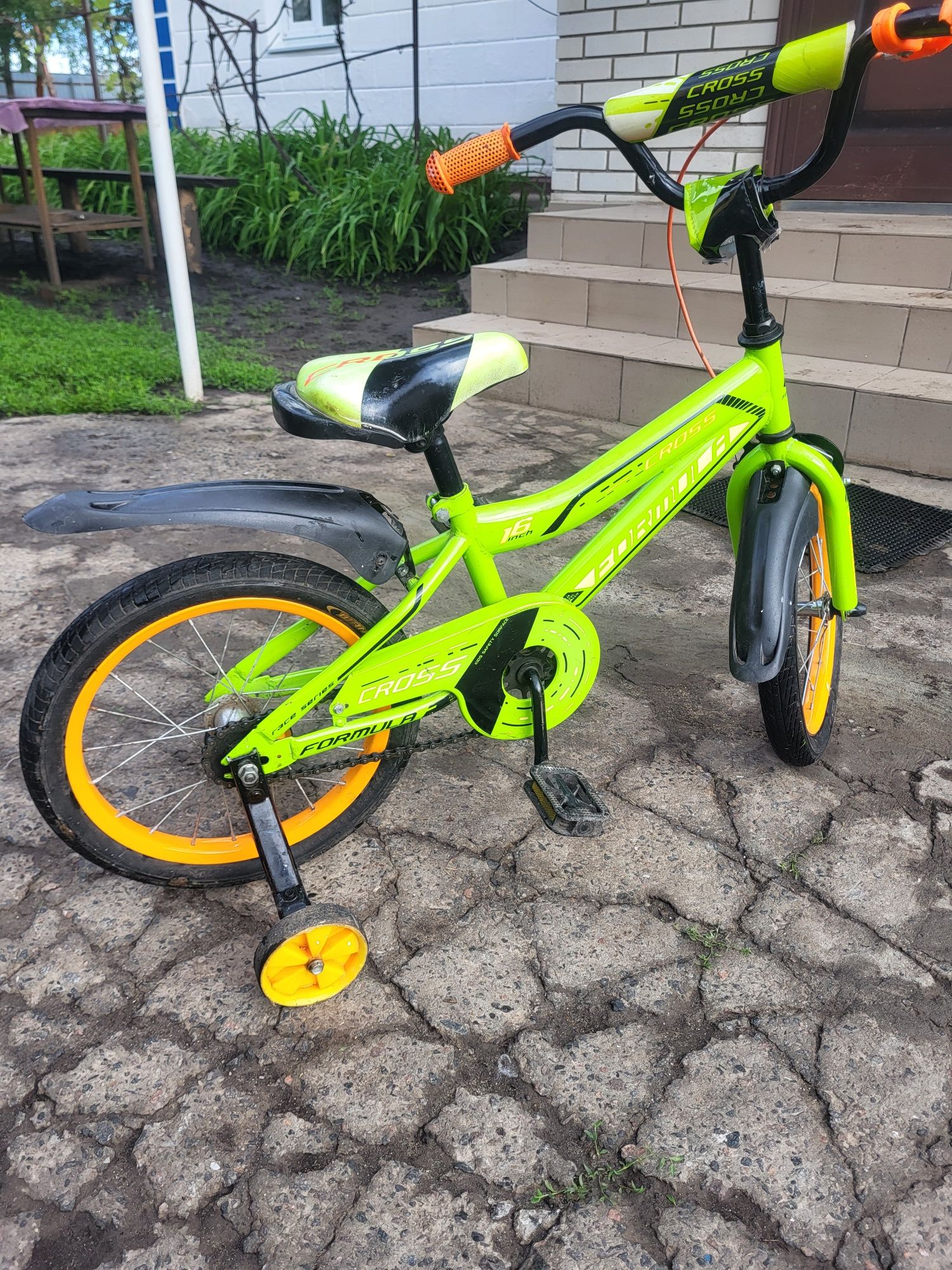 Велосипед Formula 16" 9"(23 см) Cross RET-FRK-16-022 салатовий