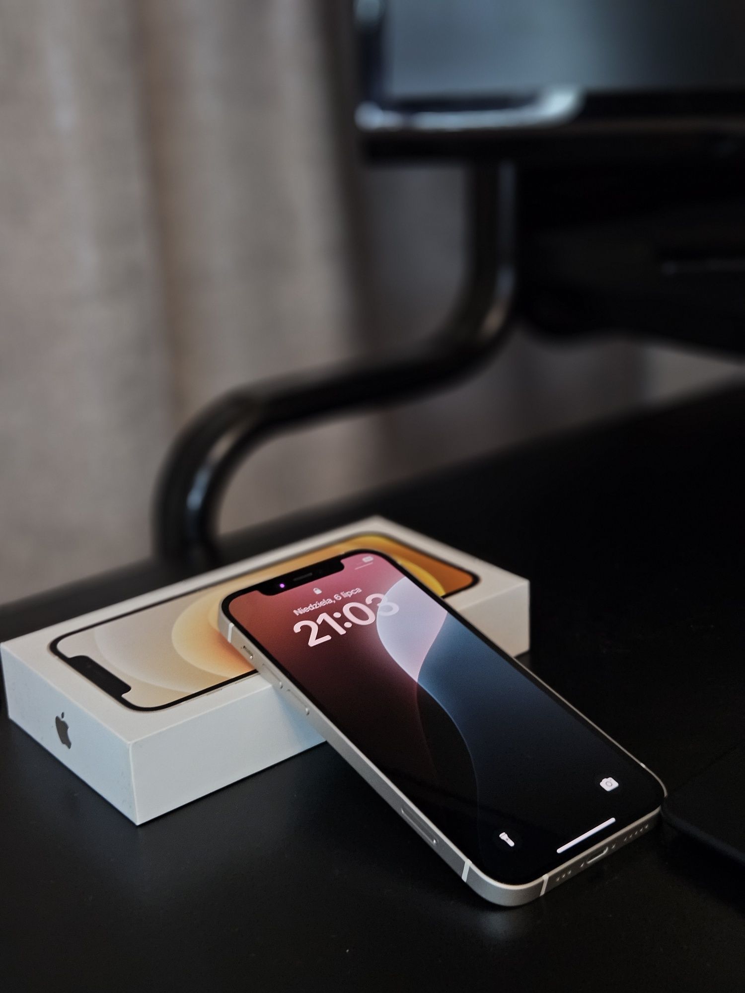 Iphone 12 w idealnym stanie!
