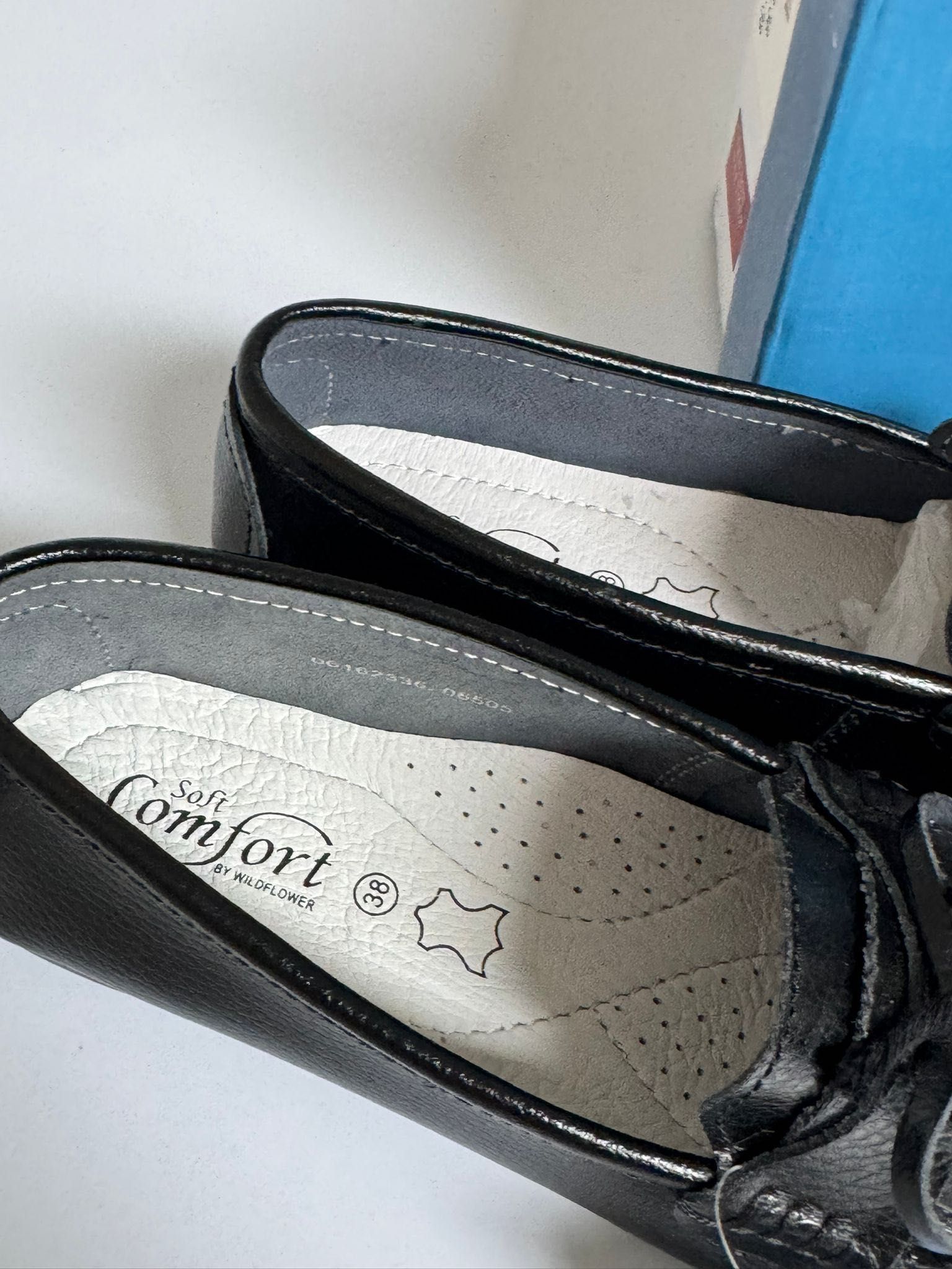 Nowe damskie mokasyny SOFT COMFORT czarne 38