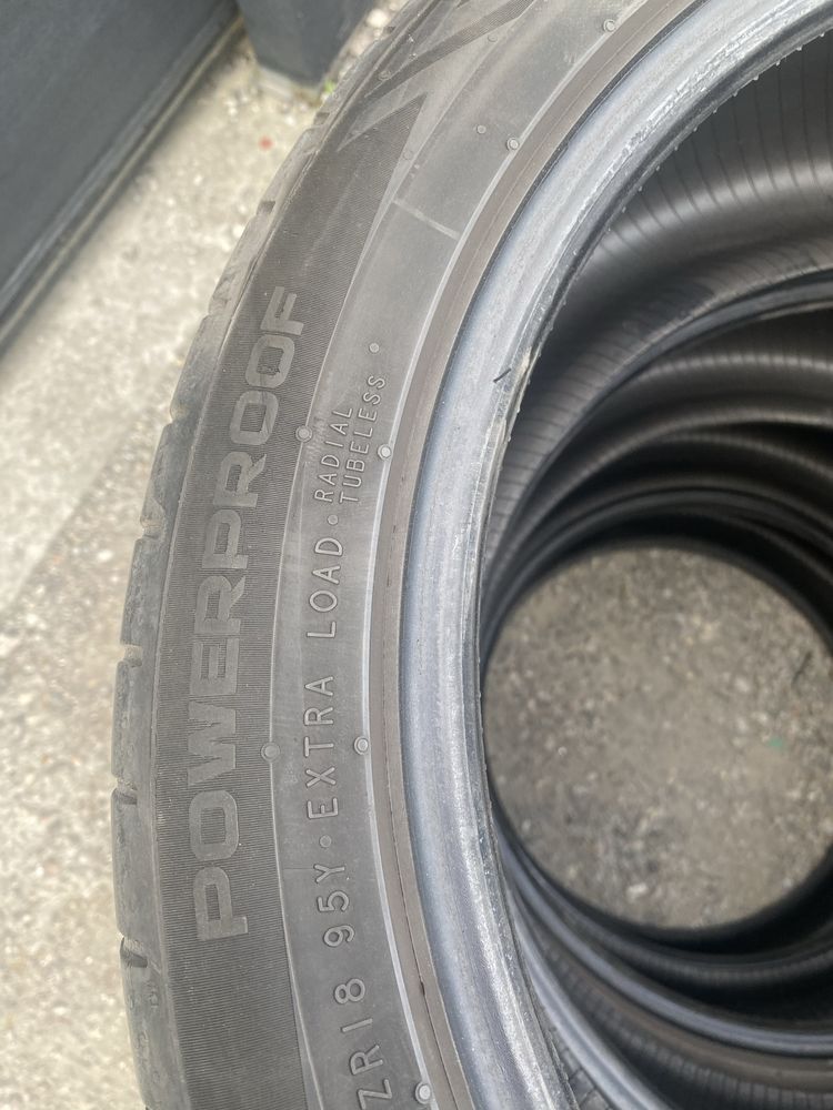 Nokian  225/45ZR18