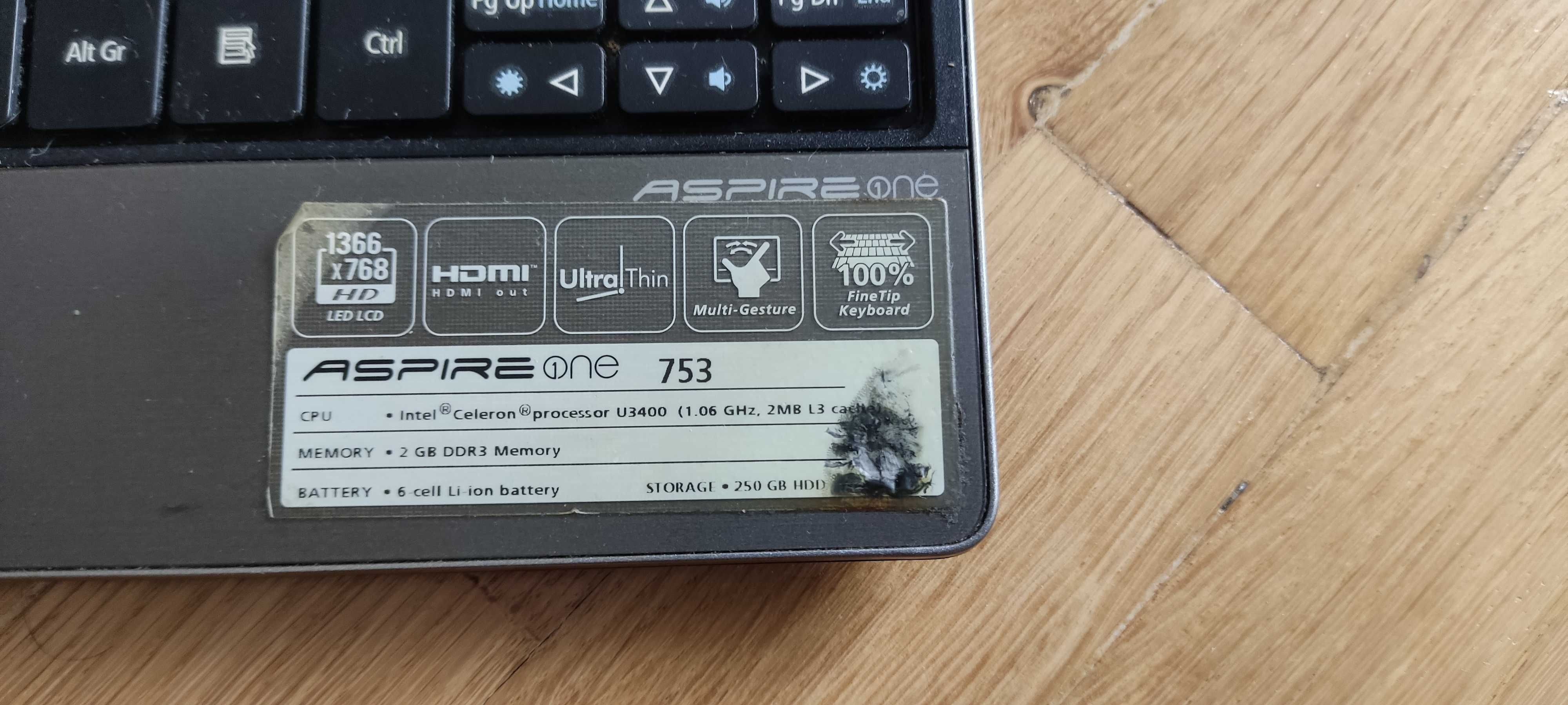 Acer Aspire One 753 Netbook 11.6" Windows 7