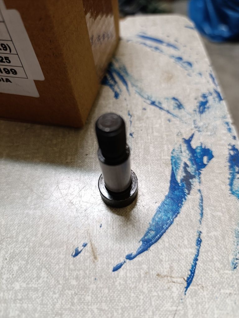 Parafusos ISO 7379