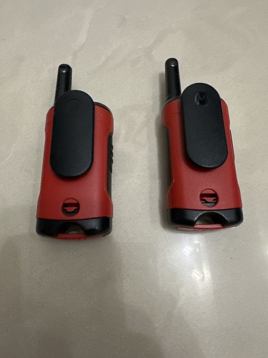 Motorola tlkr walkie-talkie