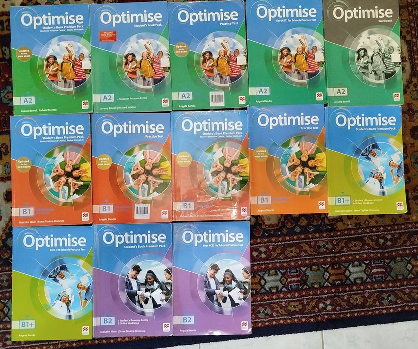 Livros manuais escolares de inglês e francês do  7° ao 9° ano