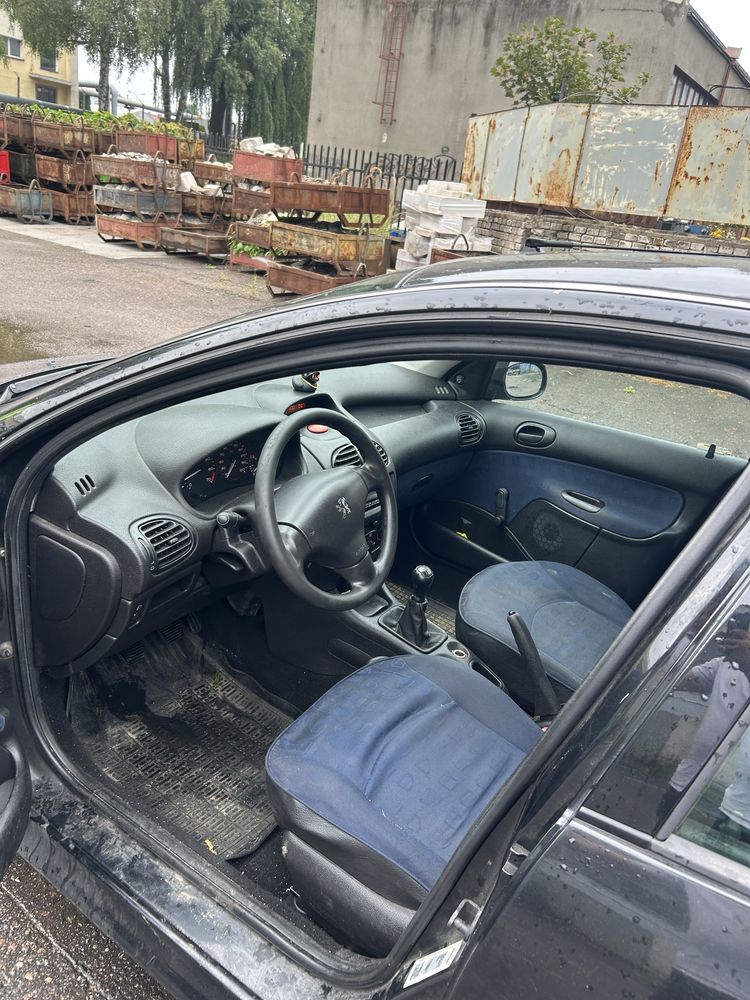 Peugeot 206 1.1 doinwestowany mechanicznie