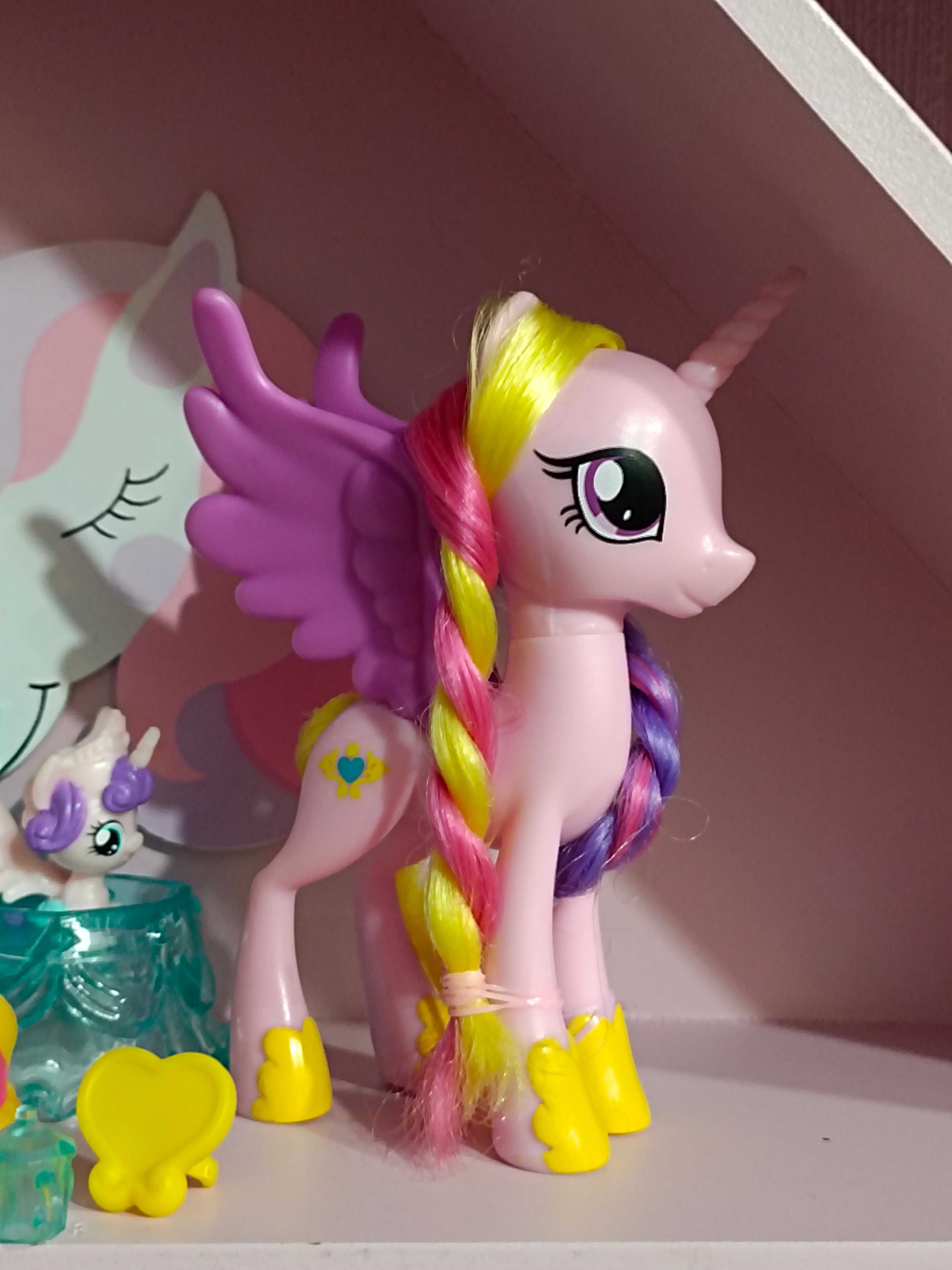 My Little Pony Princess Cadance Shining Flurry rodzina G4  figurka MLP