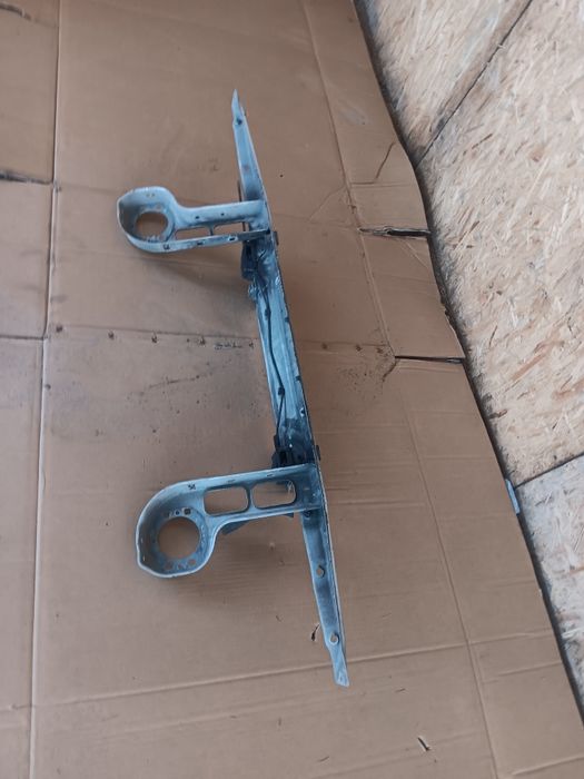 Bmw e36 compact wzmocnienie czołowe pas przedni przód górny belka