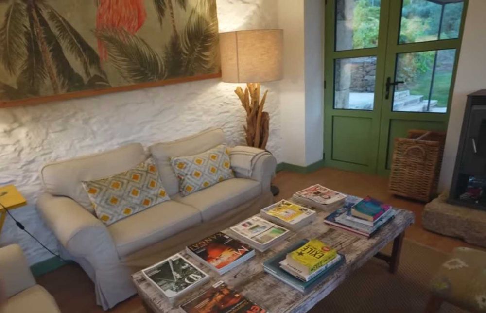 Candeeiro em tronco de madeira