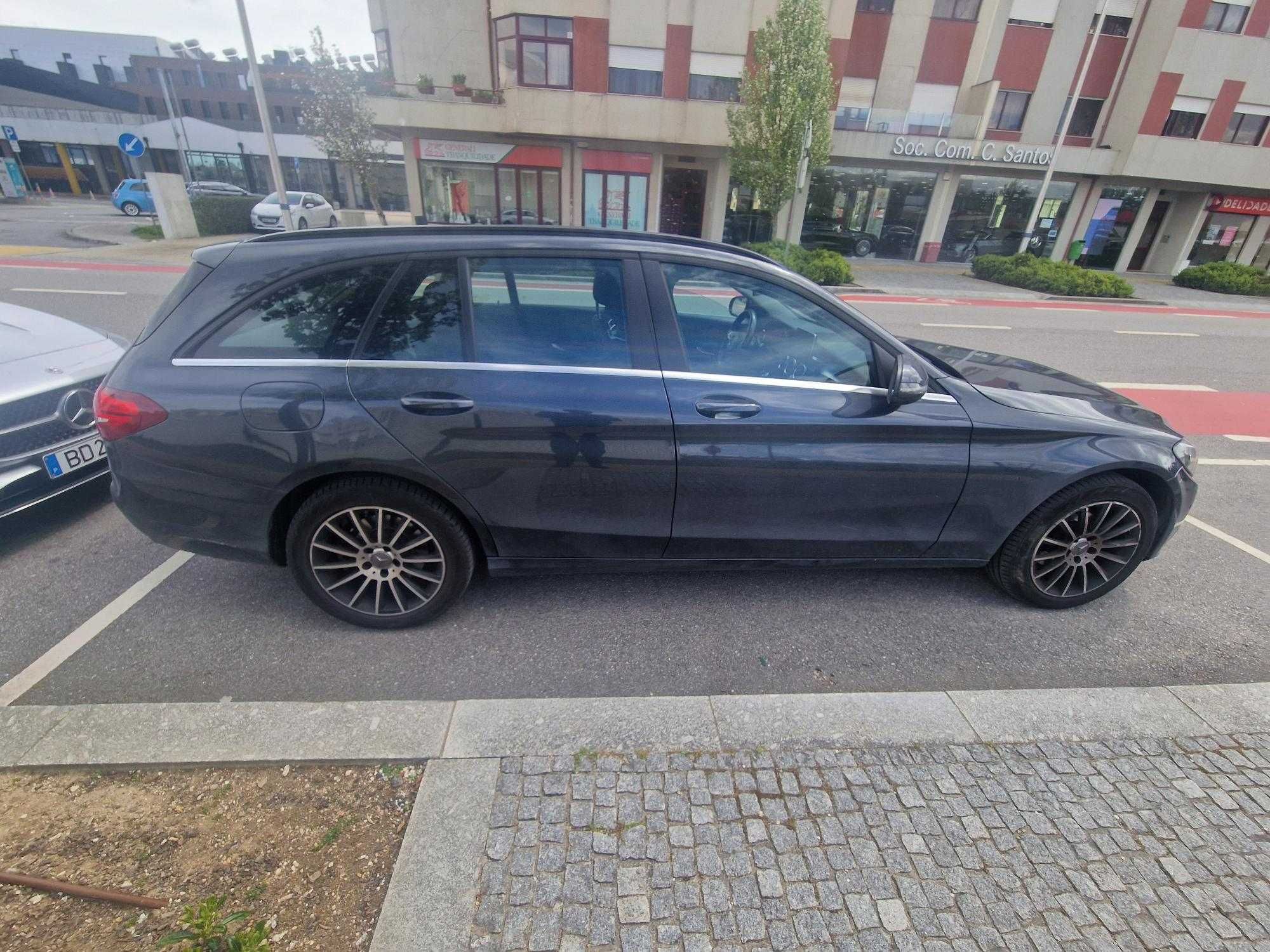 Mercedes C 200d Station, Caixa Automática, Elegância, Conforto Premium