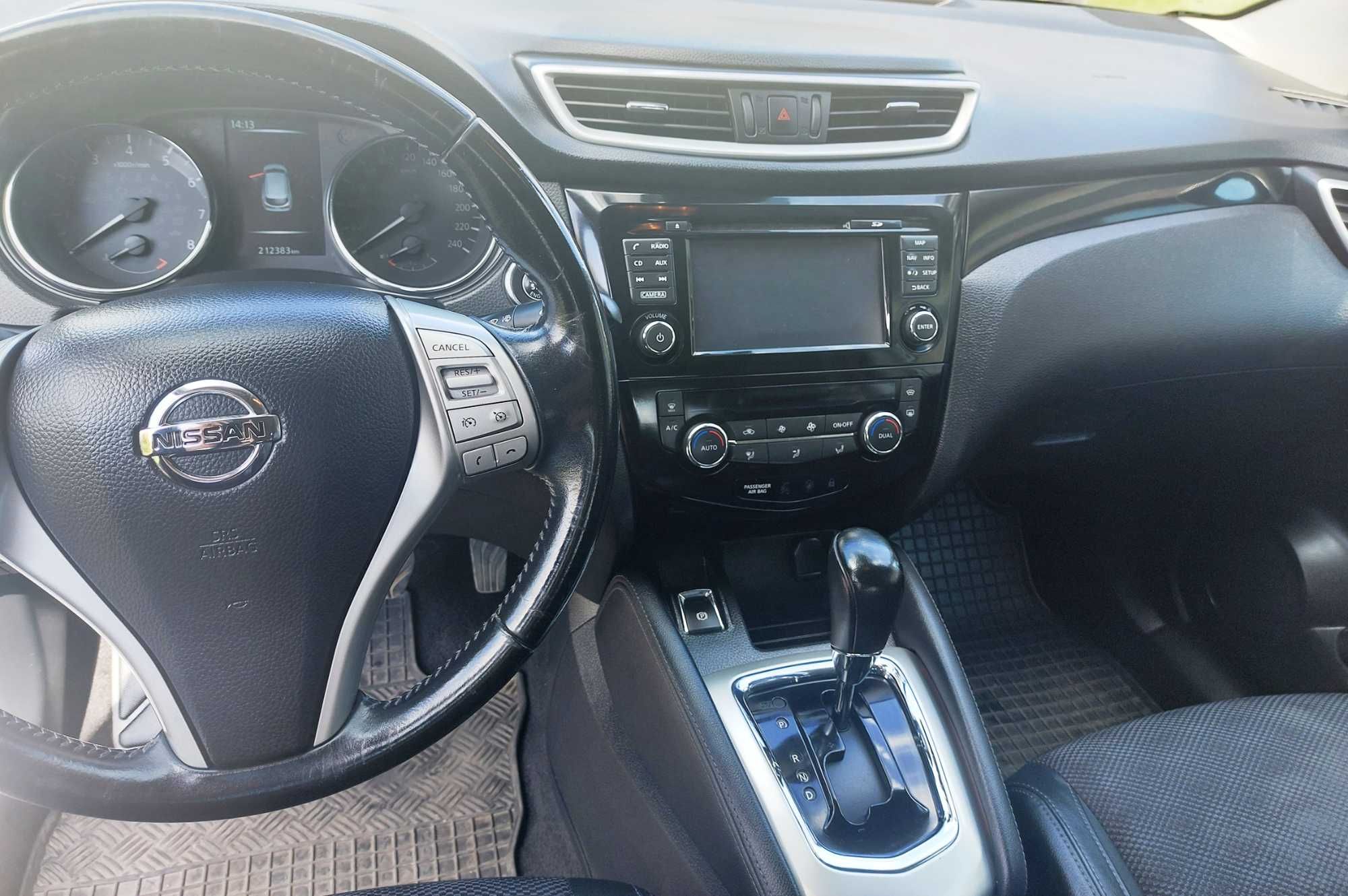Nissan Qashqai 1.2 benzyna - TEKNA - automat - bezwypadkowy