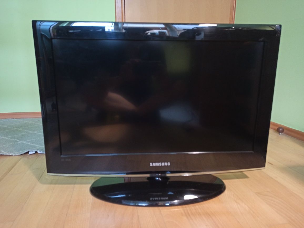 Telewizor Samsung 26 cali, model LE26A451C1