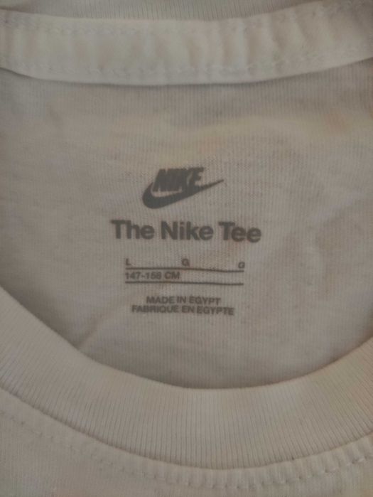 2 Conjuntos 12/14 anos t-shirts + calções (Nike e Champion)