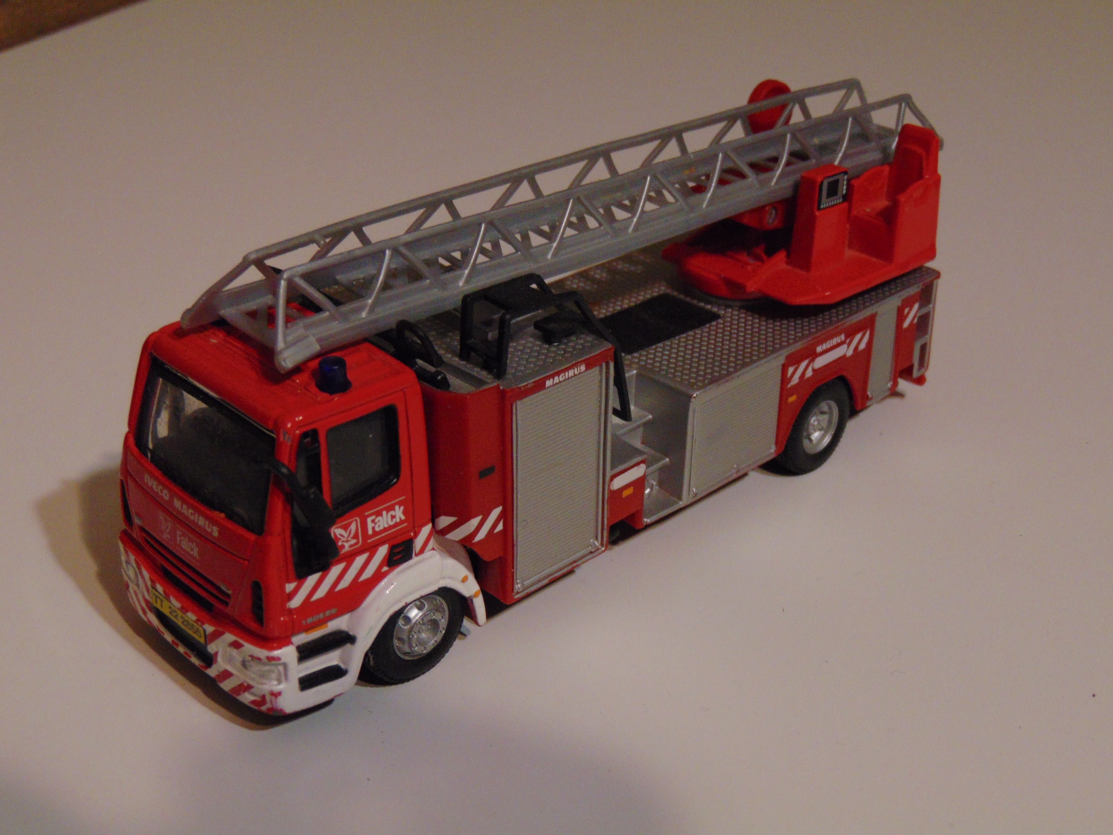 model wozu strażackiego Iveco Magirus Burago 1:50