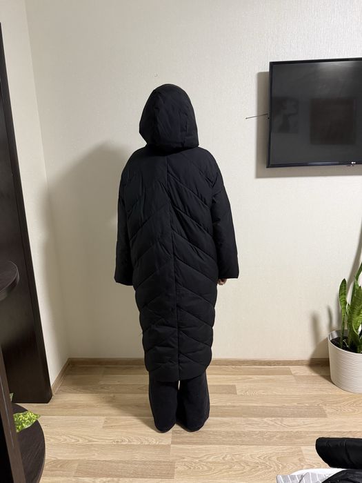 Пуховик, в хорошому стані, розмі M-L,