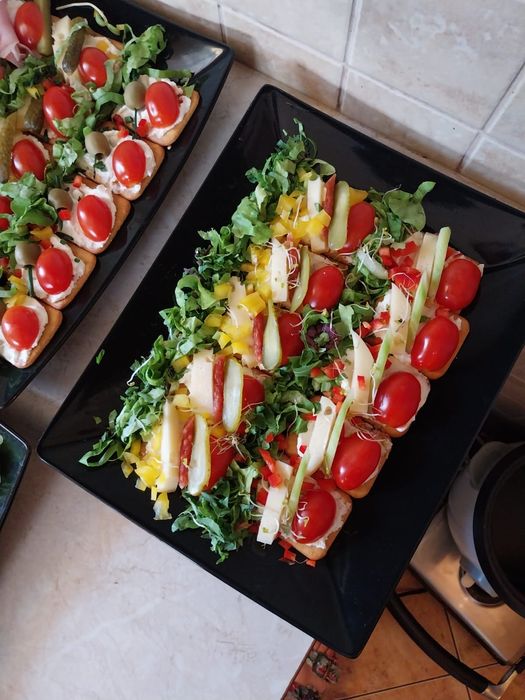 Profesjonalny catering na każdą okazję - pysznie i z sercem..