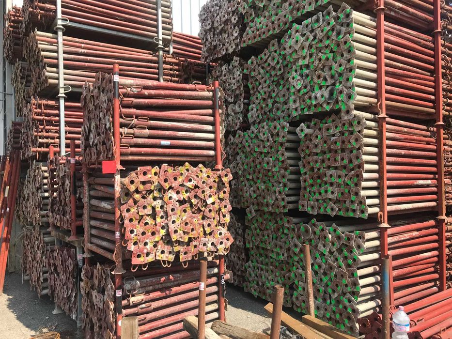 Stemple budowlane Podpory stropowe Podpora stalowa Szalunek stropowy