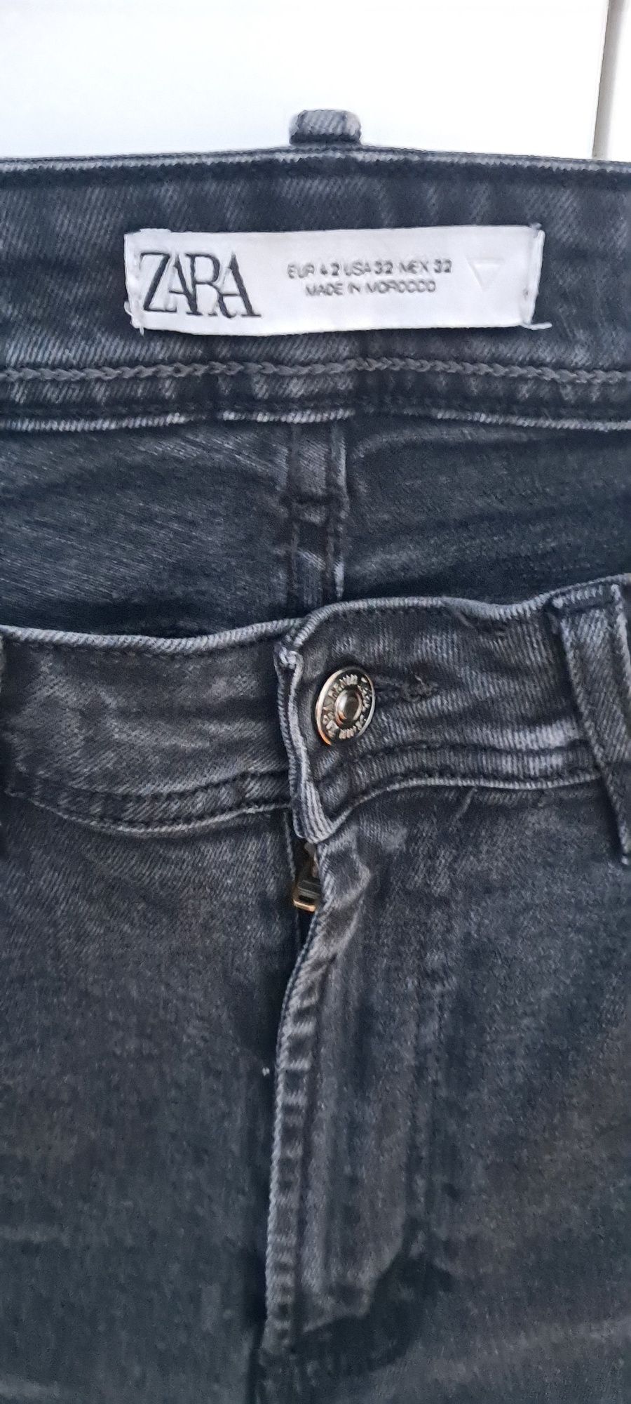 Czarne cieniowane spodnie jeansowe skinny zara