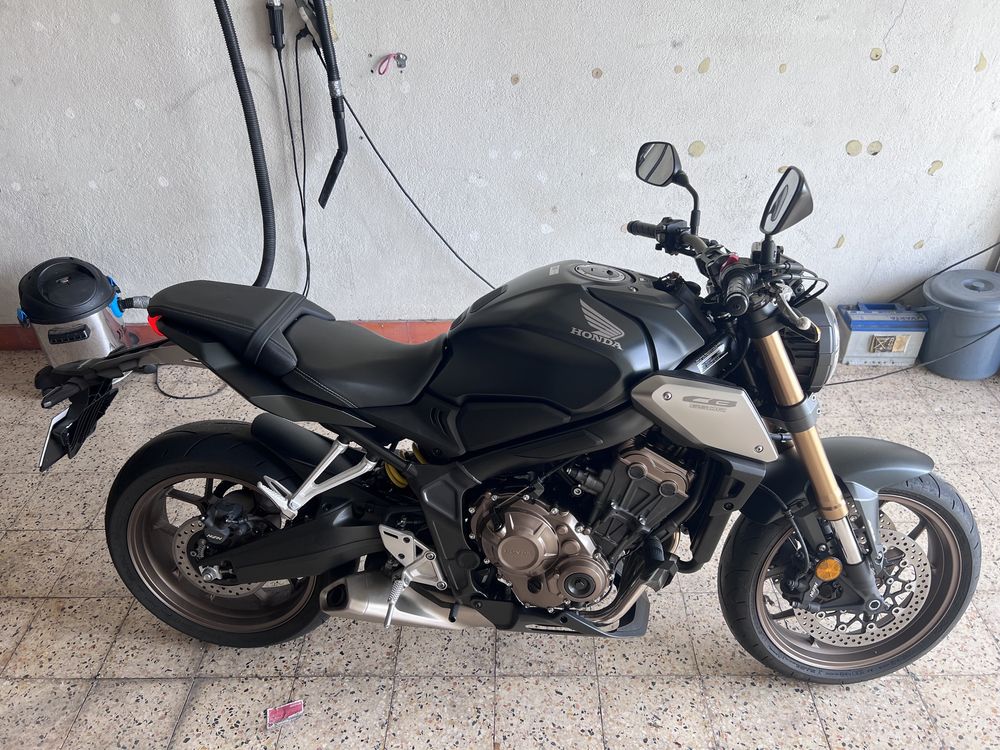 Honda CB650R 2022