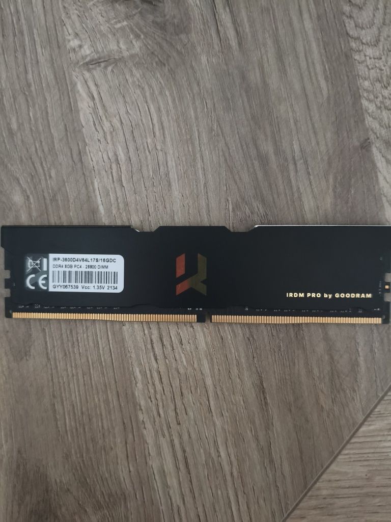 Komputer stacjonarny i7 8700k,  RTX 3060ti, 16 GB RAM, 512 SSD M2