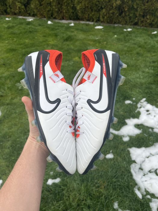 Profesjonalne korki piłkarskie Nike Tiempo