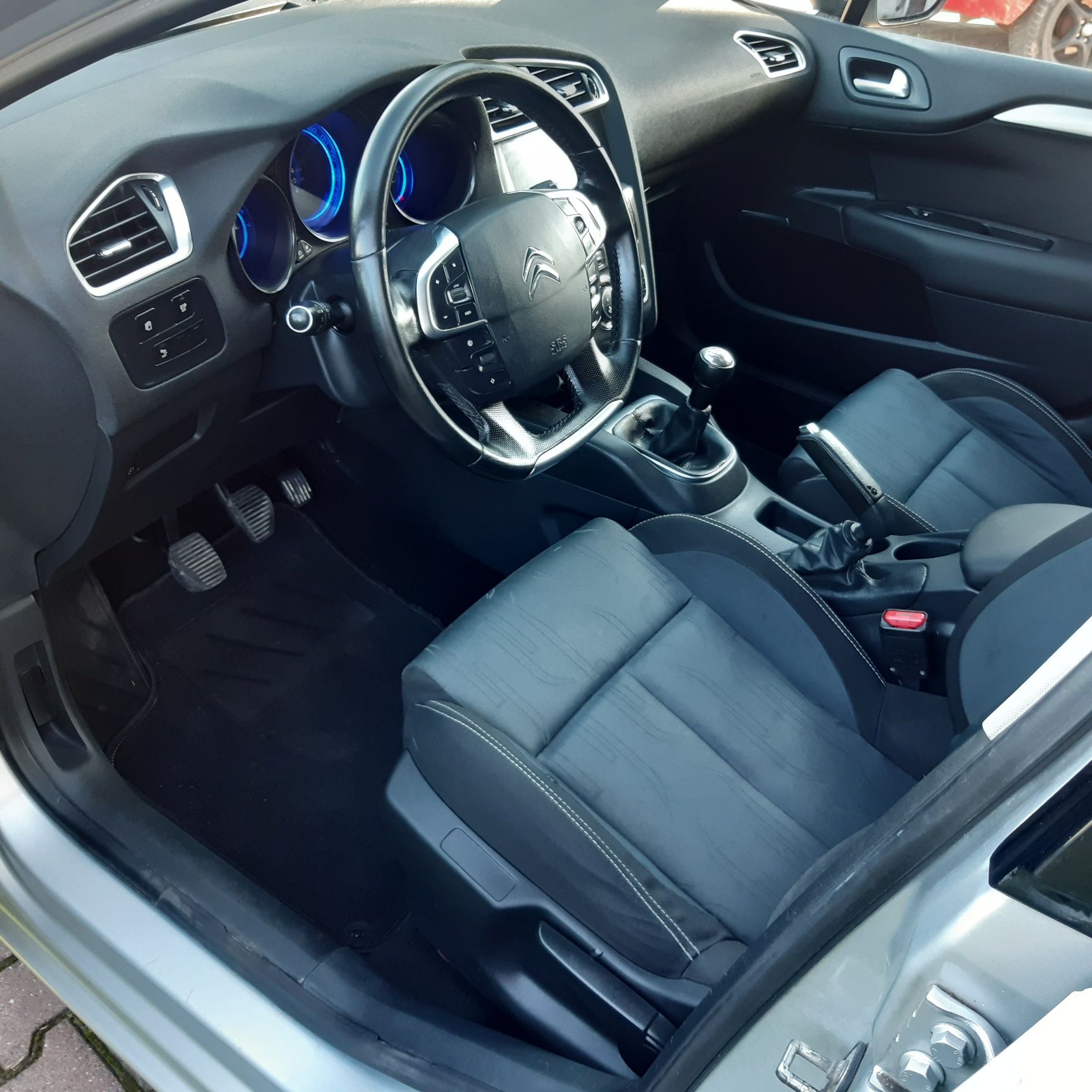 Citroen C4 1.6 hdi 92KM EURO5 alu 17"