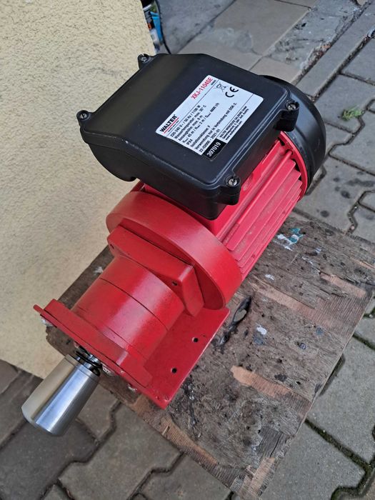 Motoreduktor  230V,1000W,85obr/min