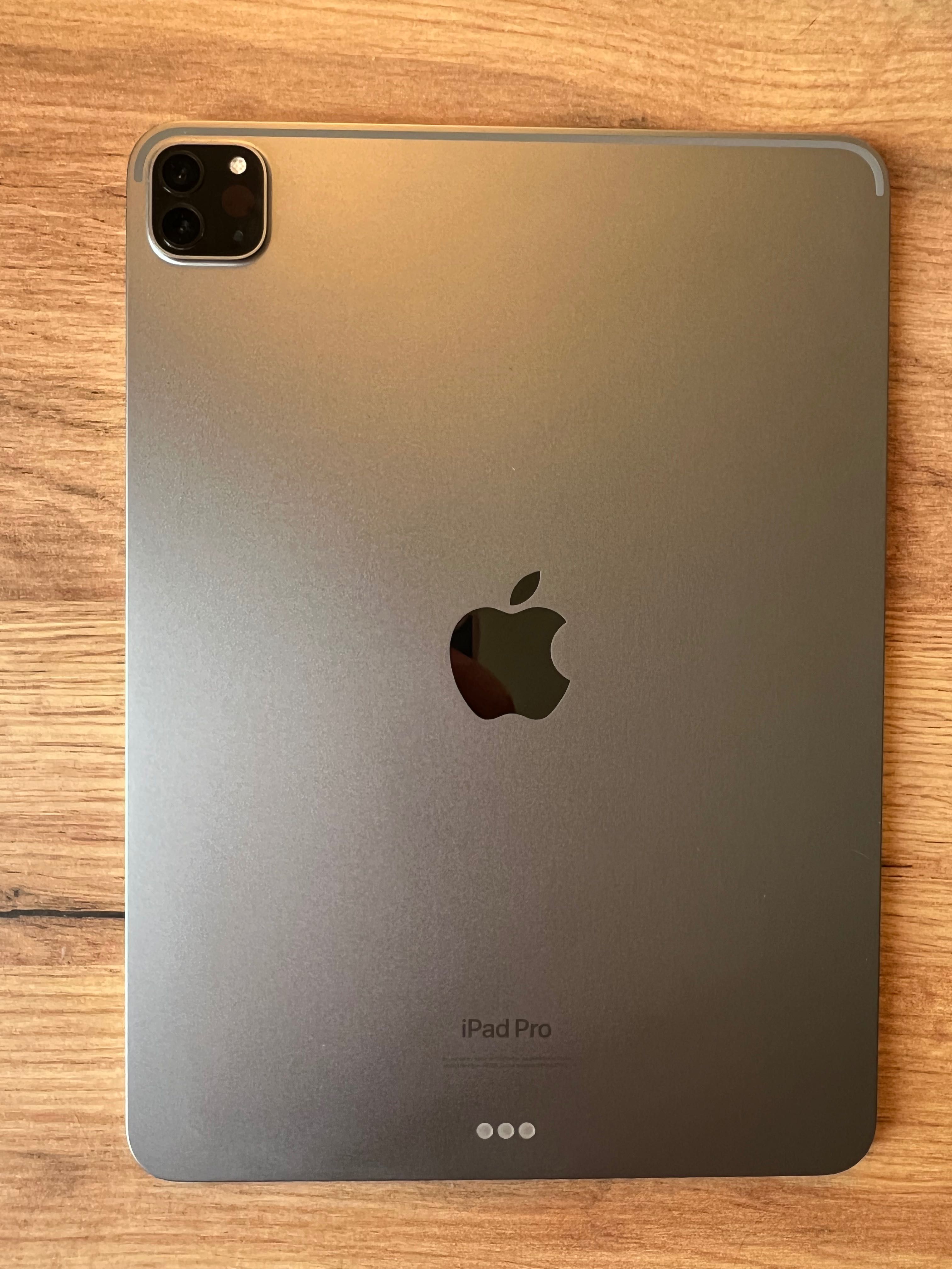 iPad Pro 11ʼʼ 4th Gn (2022) 256Gb + Apple pencil + Magic Keyboard