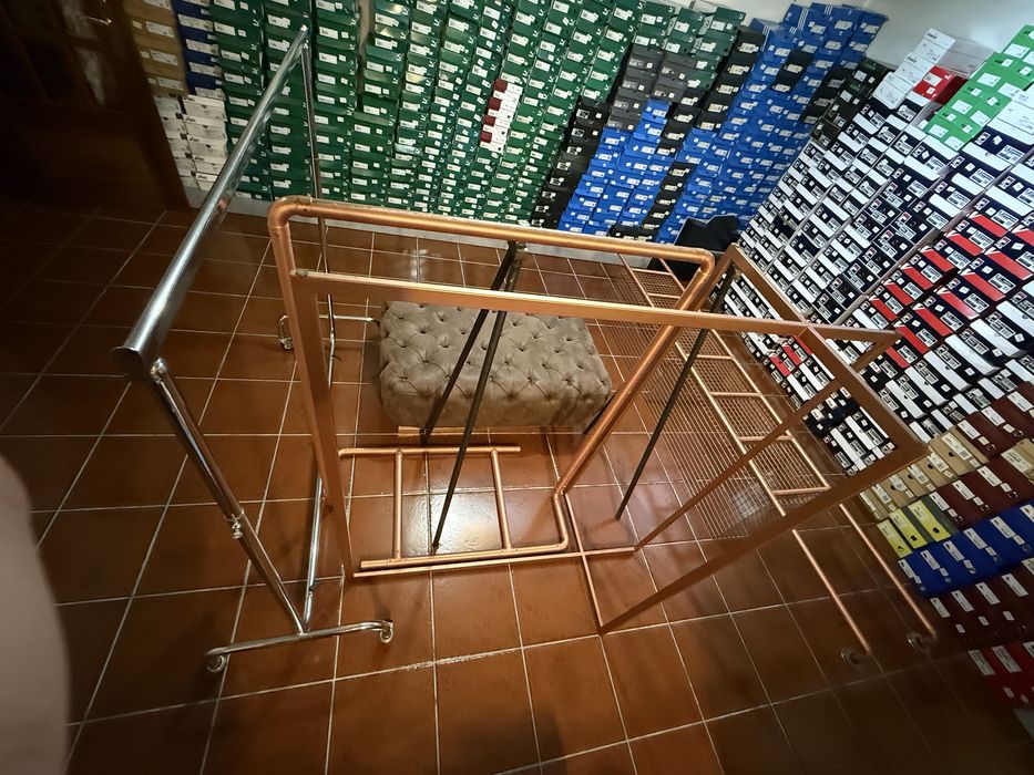 Charriot em Metal e Cobre e Charriot Aluminio