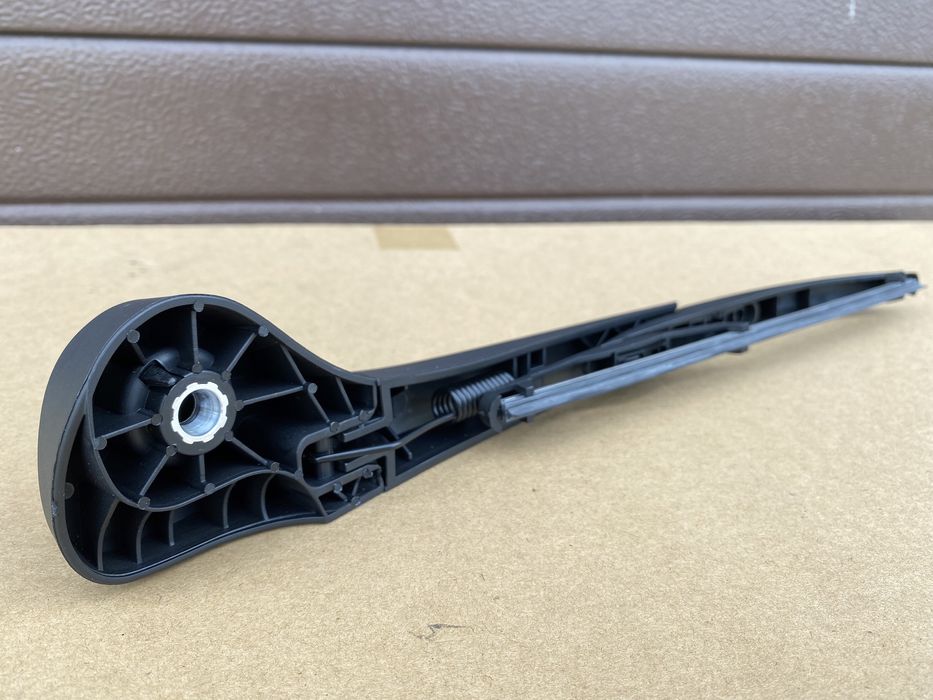 Двірник заднього склоочисника для Рено Сценік 2 Renault Scenic 2