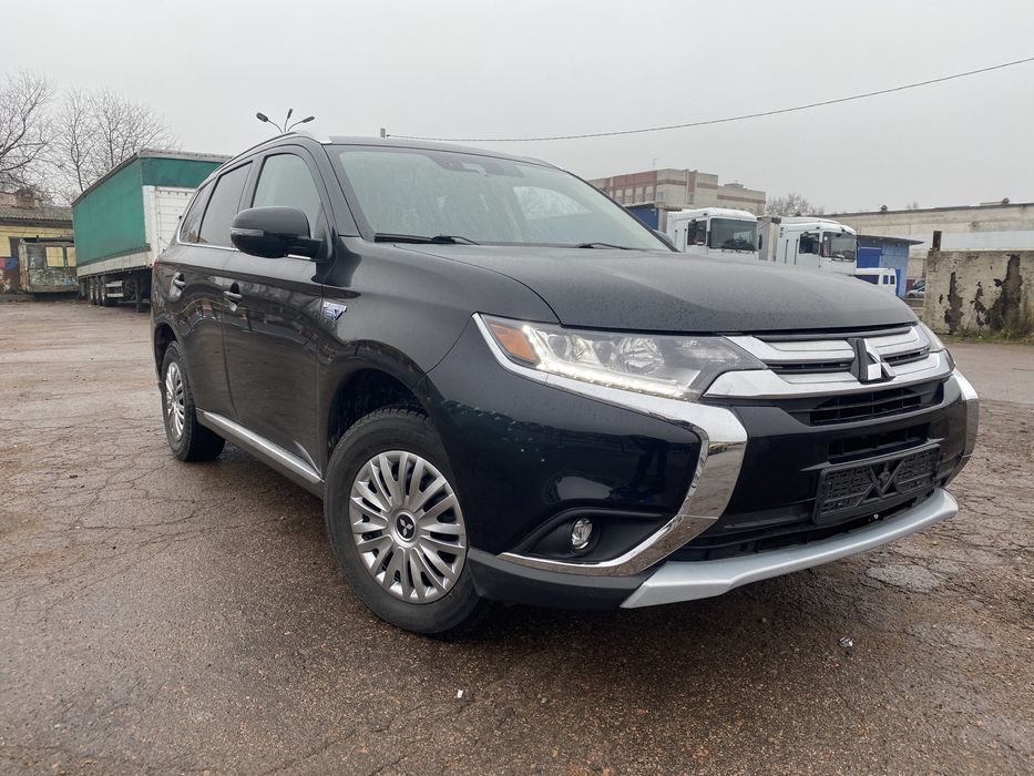 Плагін гібрід mitsubishi outlander phev