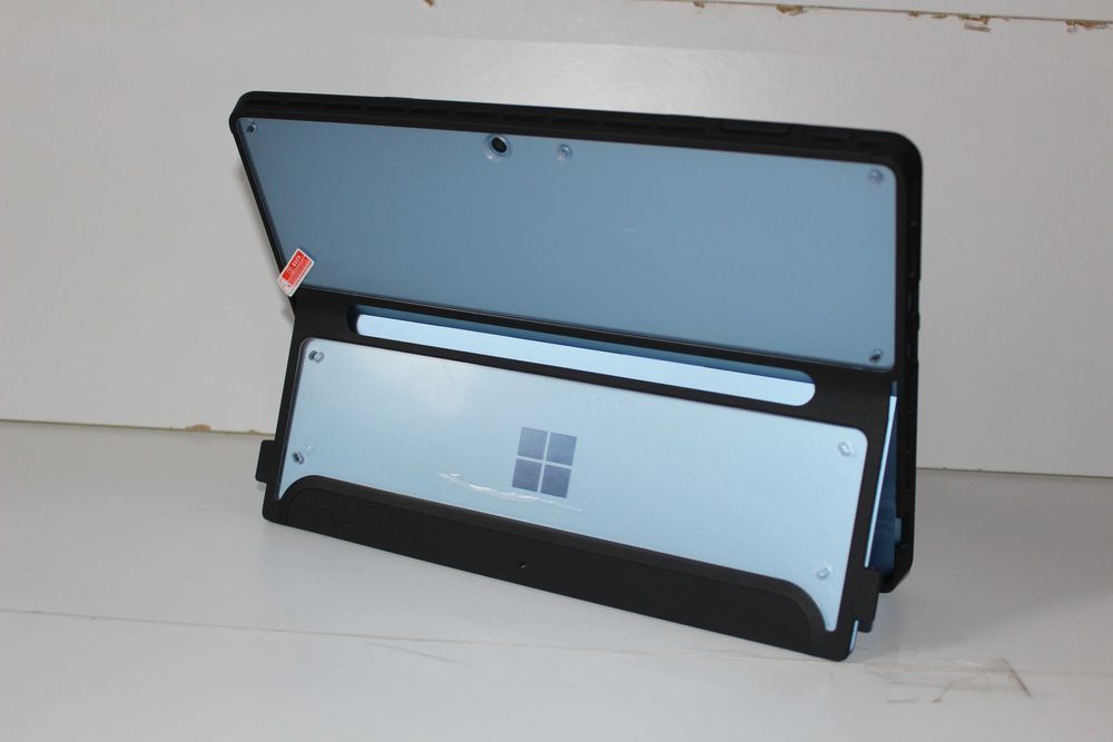 Microsoft Surface Pro 9 i5/8Gb/128Gb/1Tb
