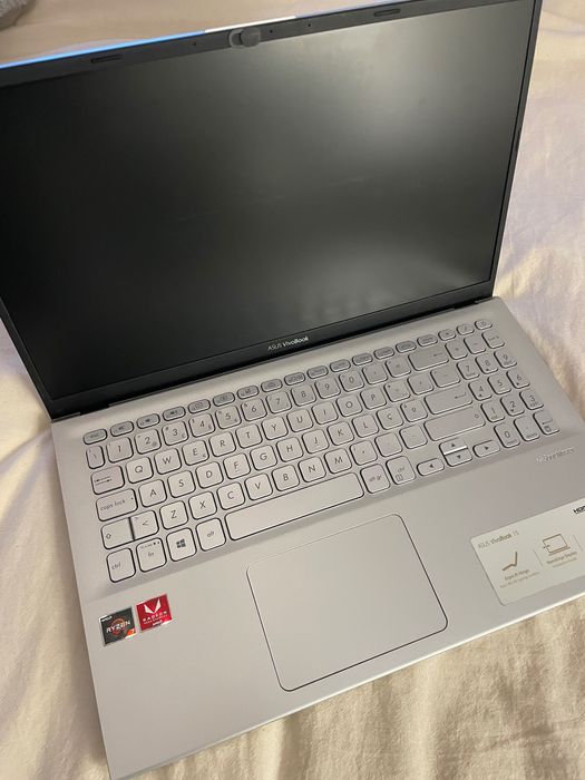 Computador ASUS VivoBook 15