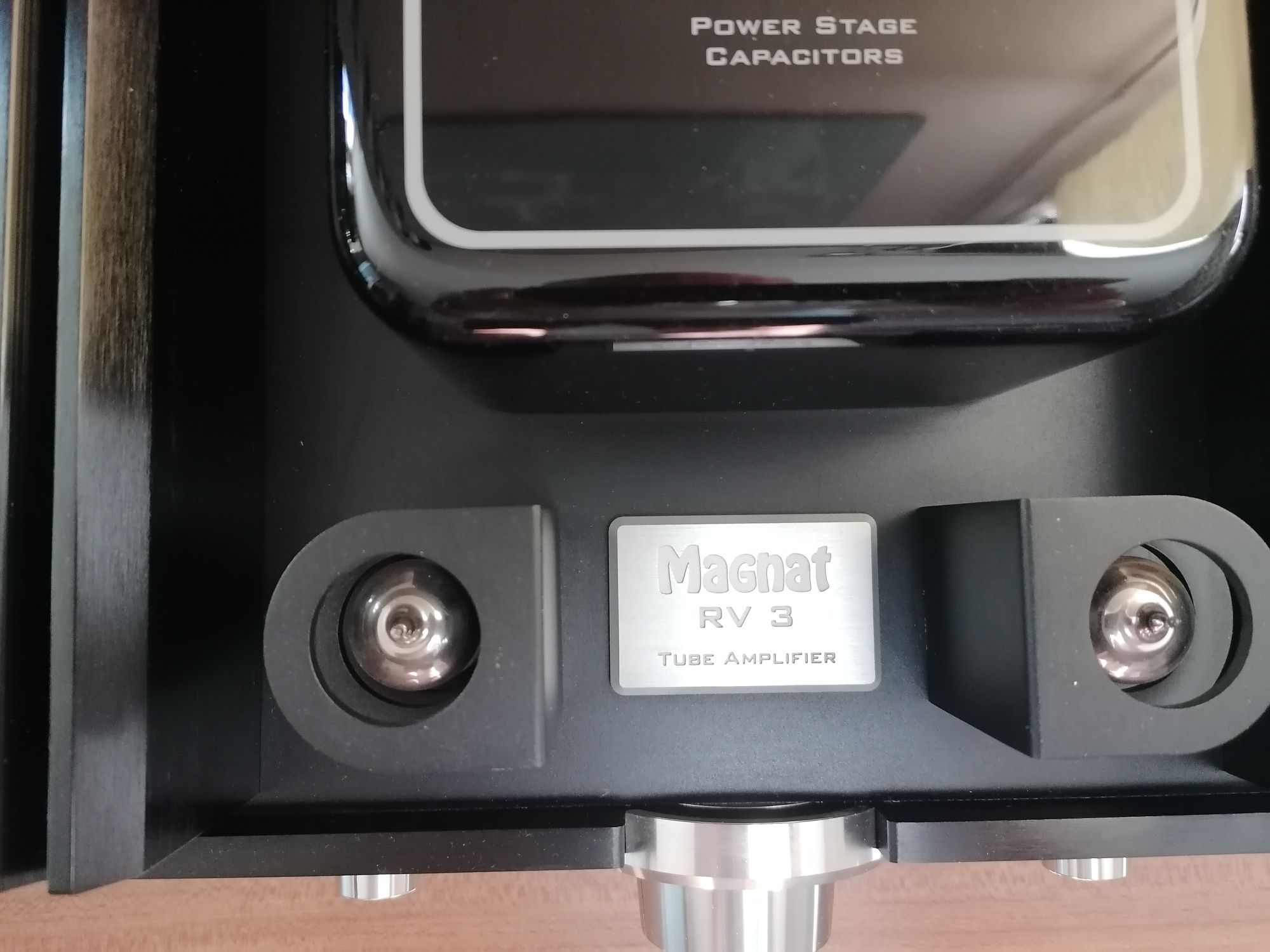 Wzmacniacz magnat rv3