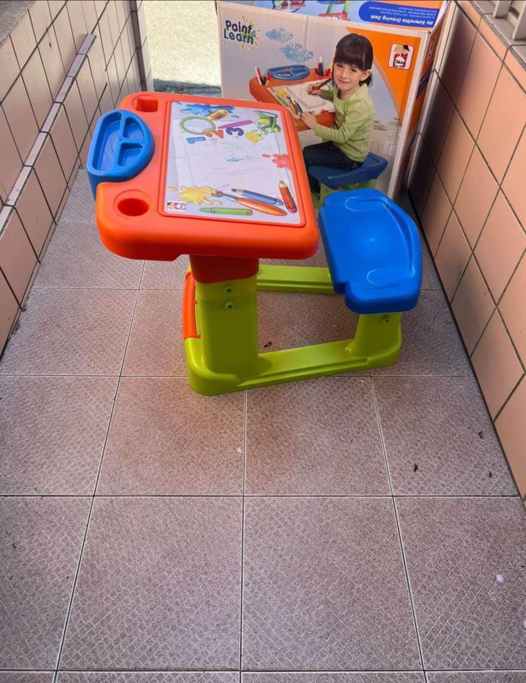 Mesa de brincar para crianças