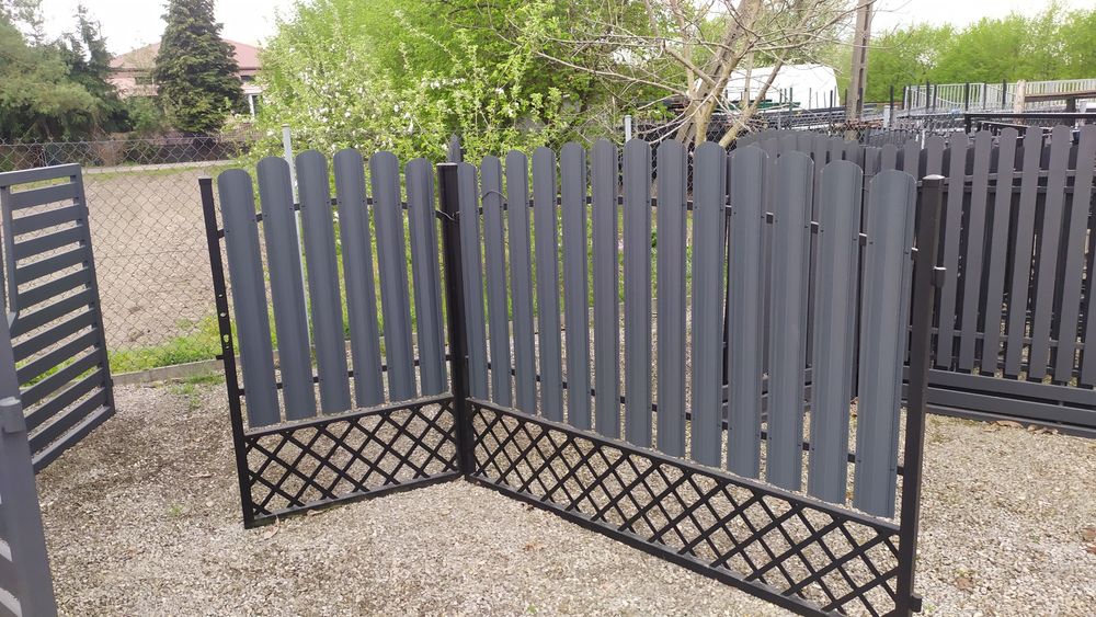 Brama skrzydłowa furtka słupy. Komplet