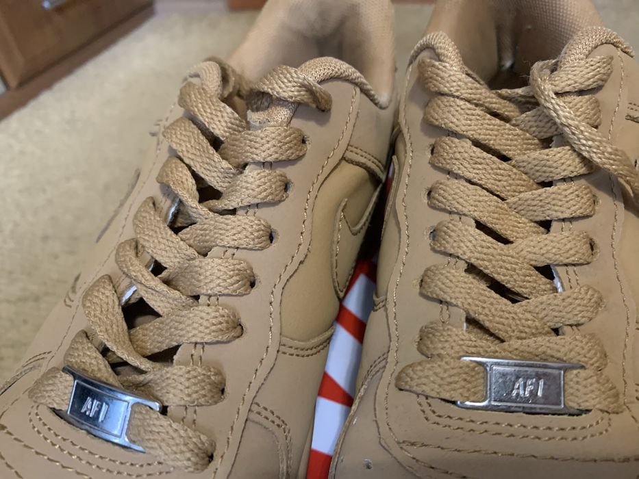 Кросівки Nike коричневі