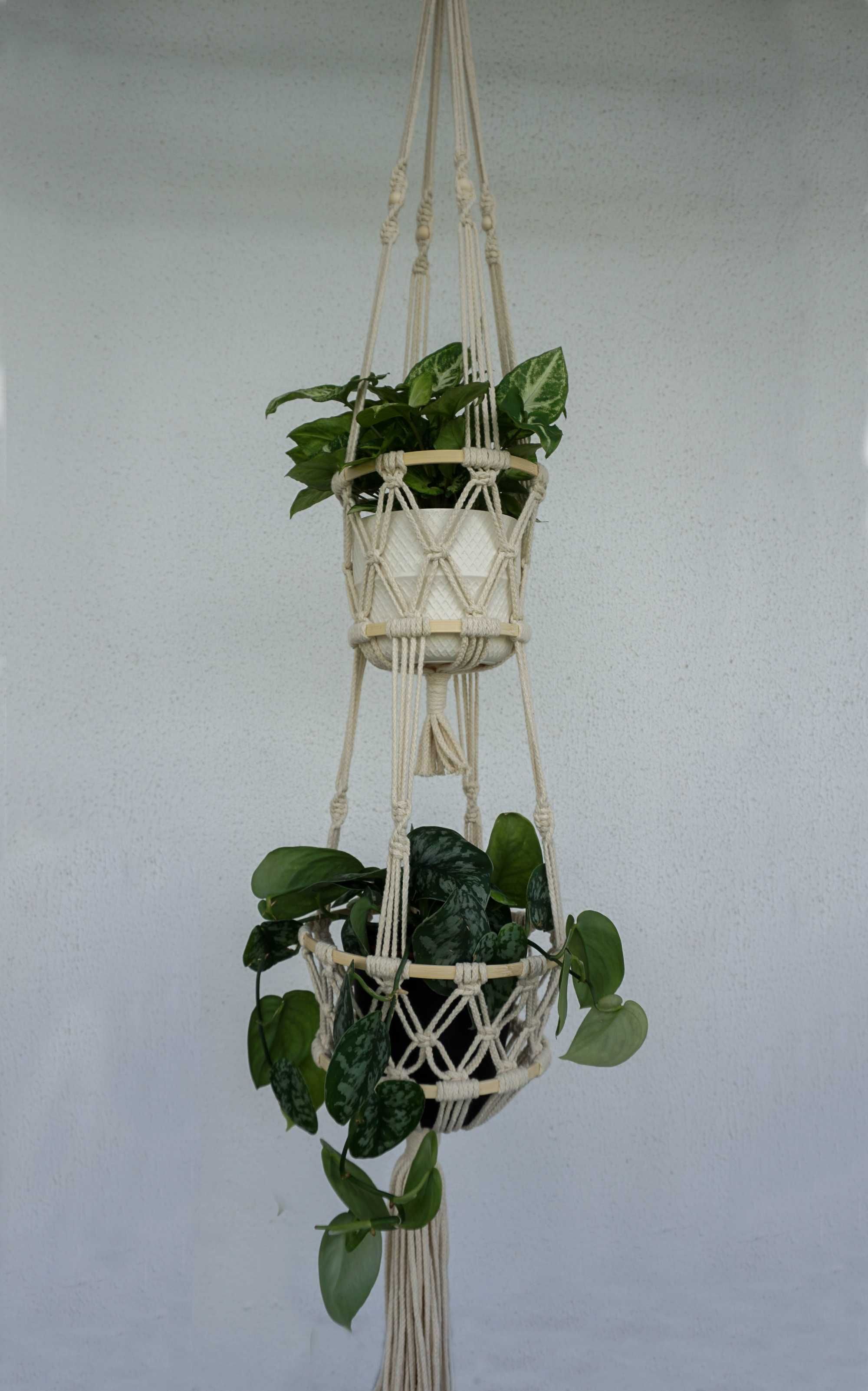 Suporte para plantas/fruteira em macramé