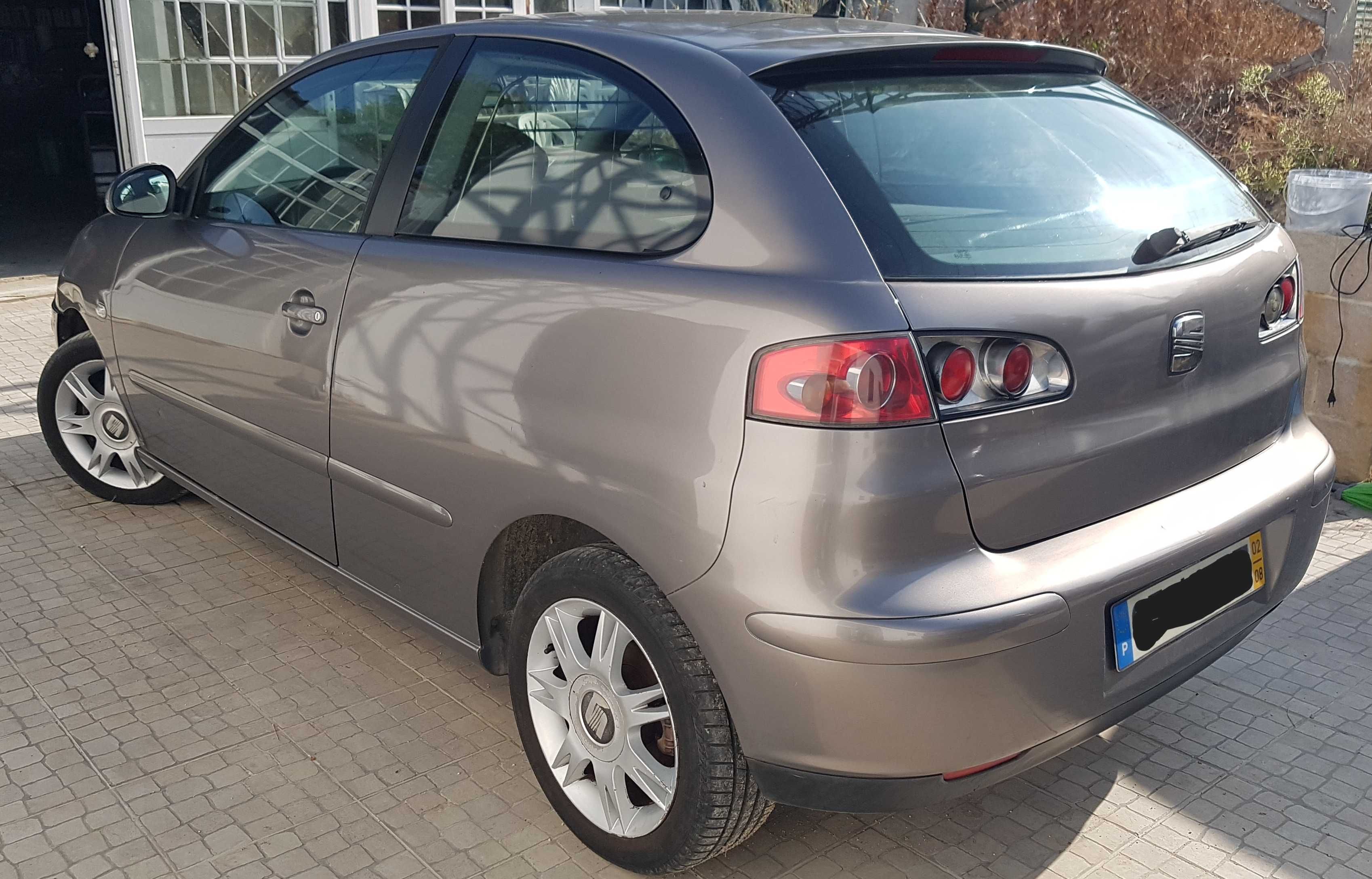 Seat Ibiza 1.9 TDI - 100 CV - Ano 2002 - 2 Lugares - Ar Condicionado