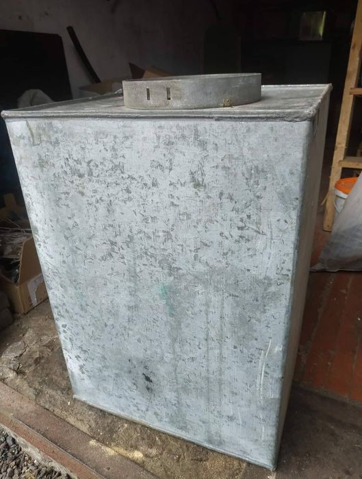 Бак оцинкованный 100л с герметичной крышкой