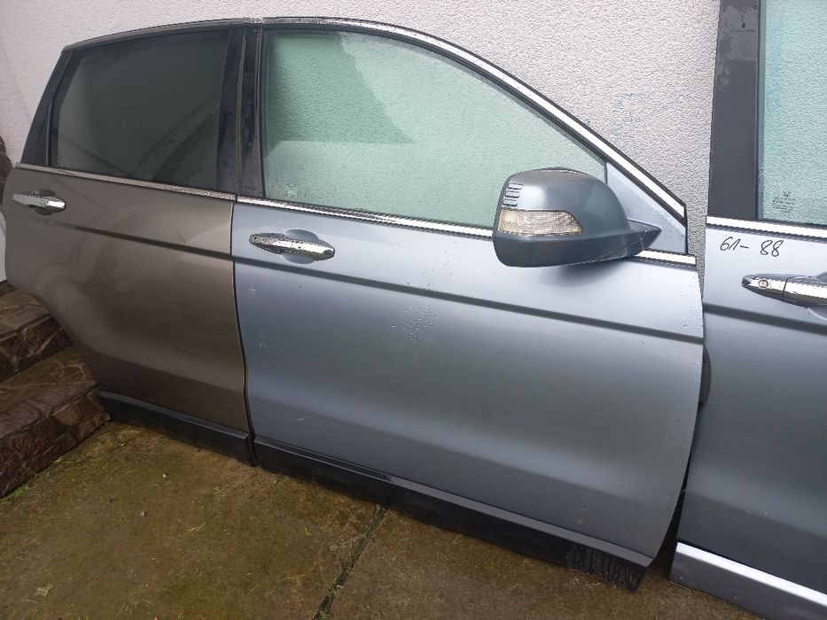 Honda CR-V дверки та інші запчастини