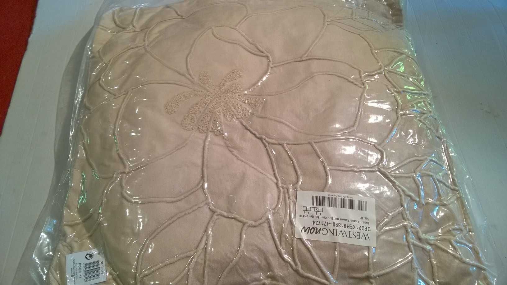 Poduszka Westwing Flower Ivory Velvet 45x45cm