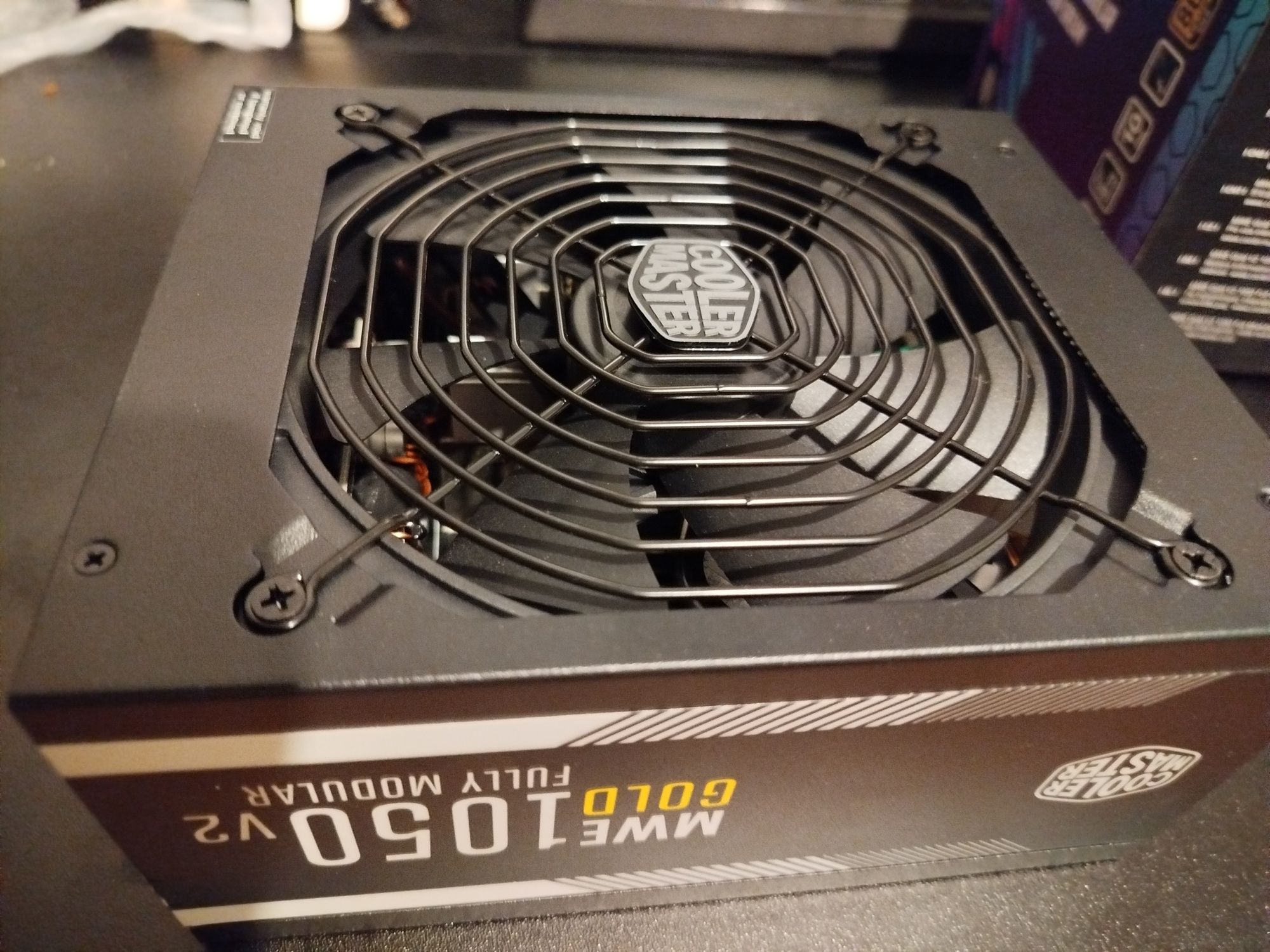 Zasilacz MWE GOLD V2 1050W