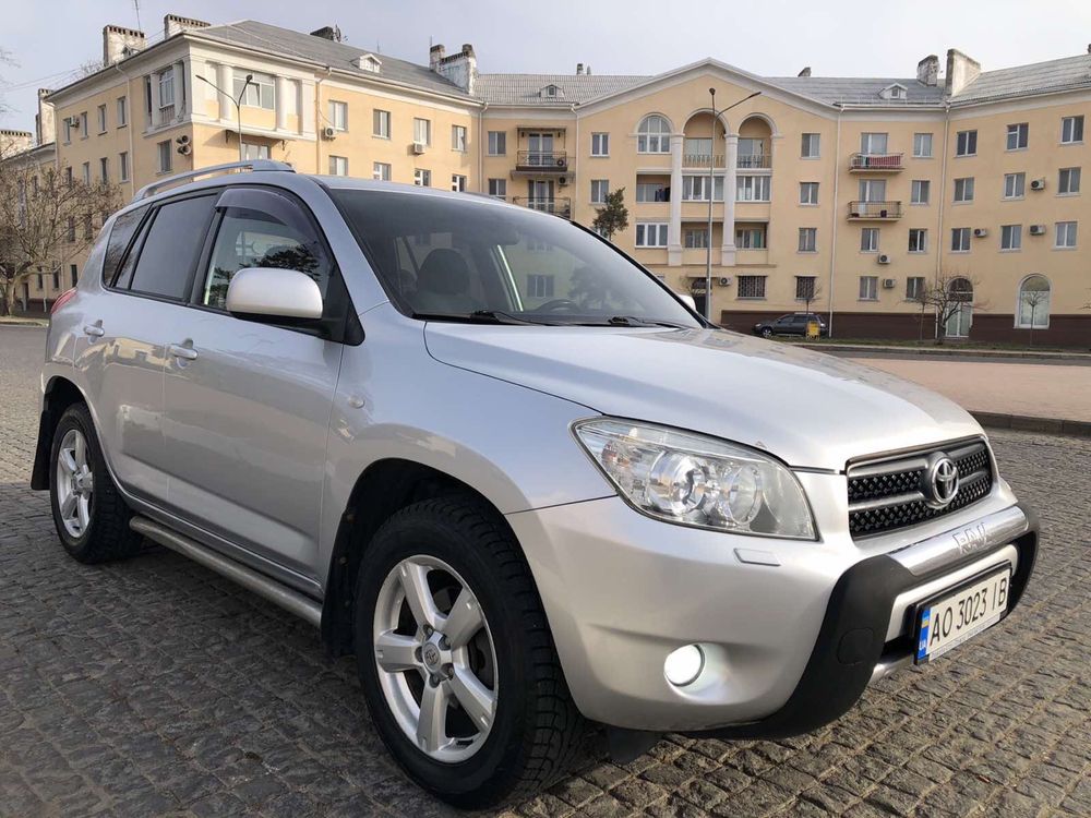 Продам Toyota RAV4 2006