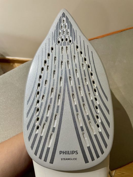 Ferro de engomar a vapor Philips