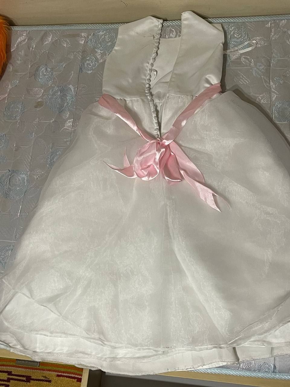 Платье на 4-6лет с диадемкой
