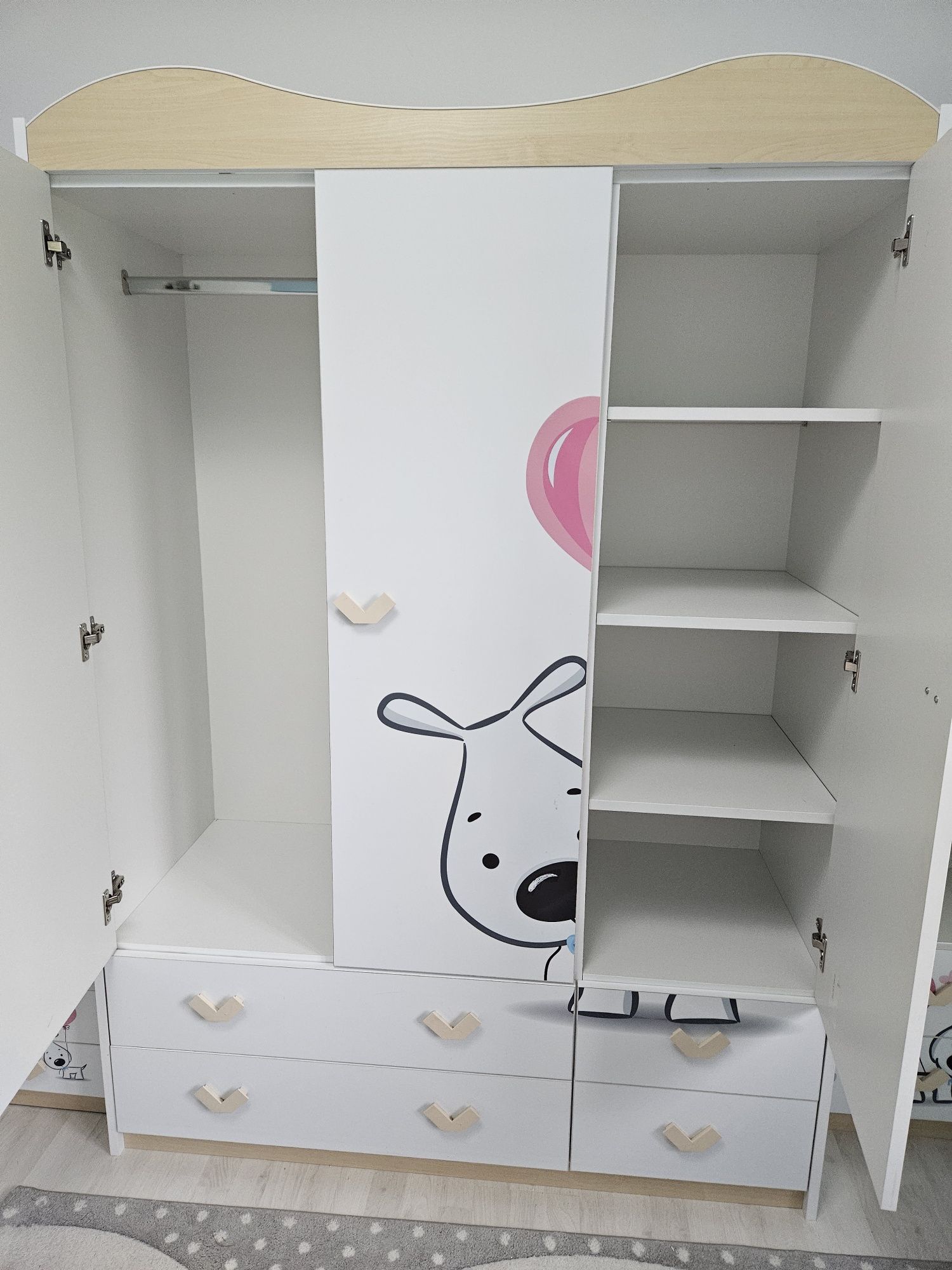 Pilnie! Sprzedam komplet mebli dla dziewczynki. Tylko odbiór. 6 mebli.