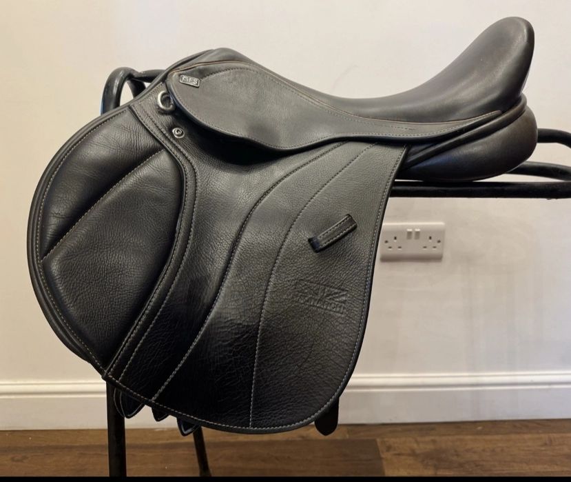 Siodło skokowe GFS Monarch Pony jump 16 cali