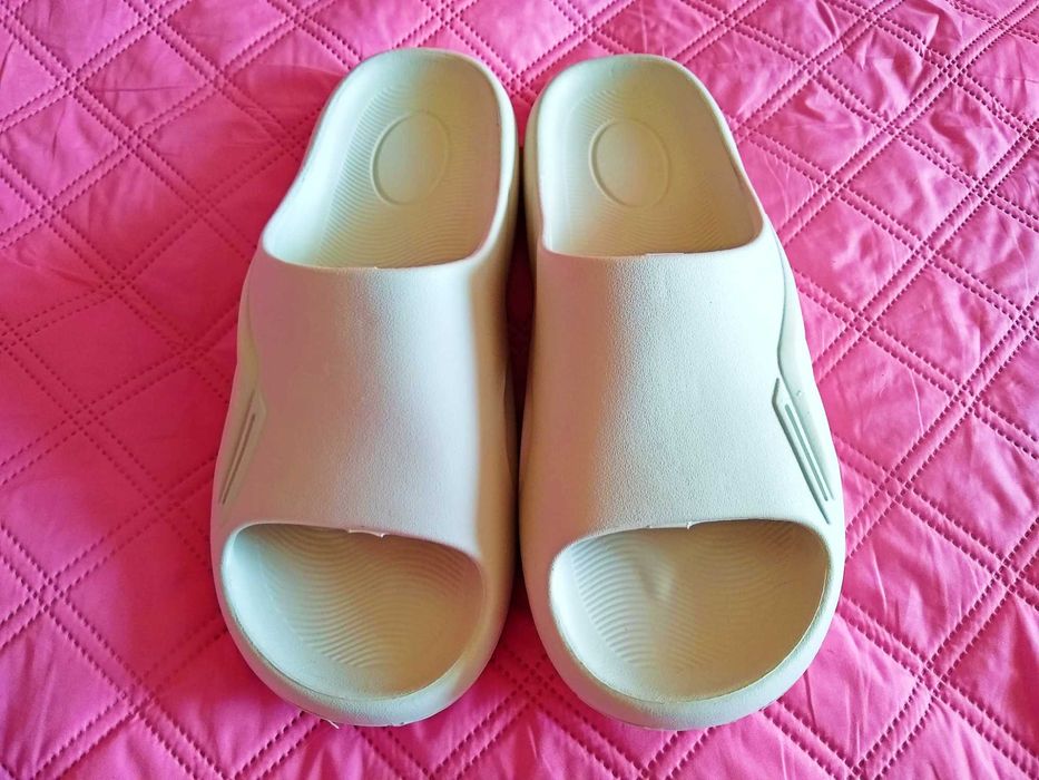 Белые мужские шлепки/сланцы/кроксы Gipanis 42 р. (Новые, 27.5 см)